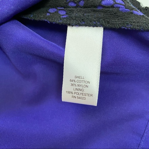 Banana Republic Factory Black Lace Pencil Skirt: size 2 - Picture 3 of 6